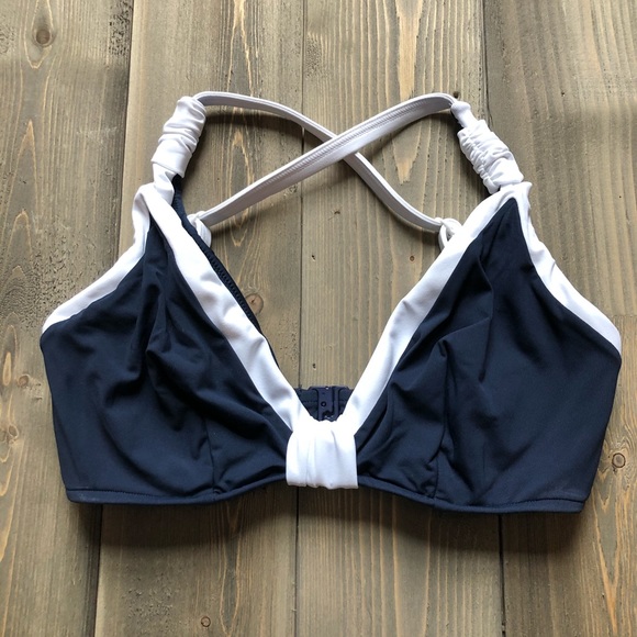 Cute navy blue bikini top - Picture 2 of 5